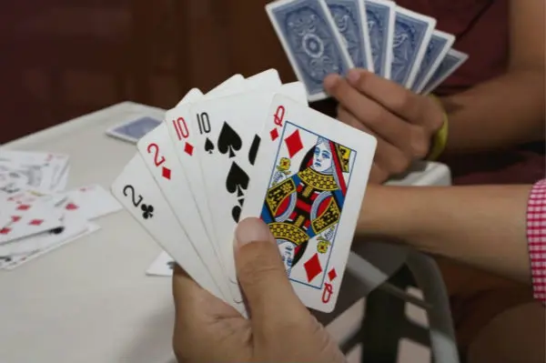 撲克牌遊戲如何換現金